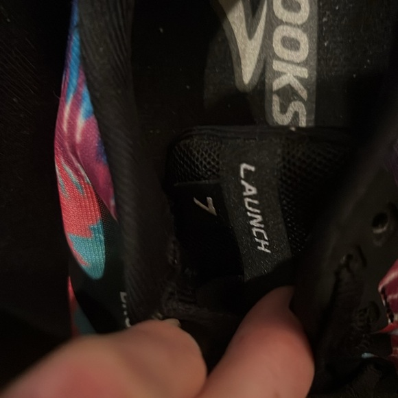 Brooks Launch 7 Tie Dye - Picture 8 of 8